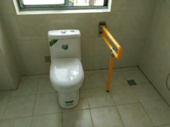 马桶旁上翻扶手